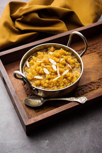 Chanay Ki Daal Ka Halwa